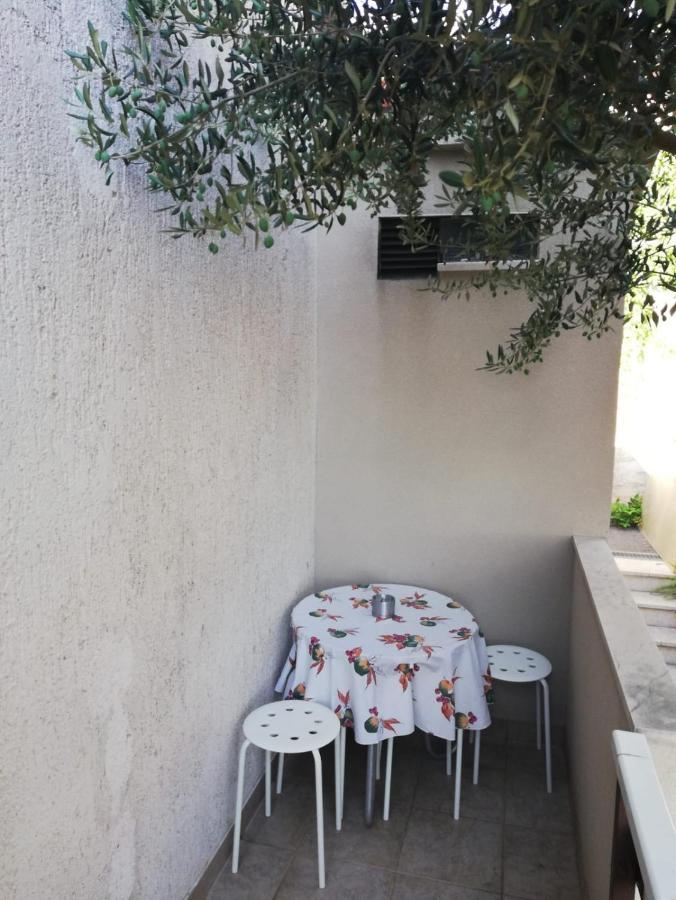 Apartments By The Sea Mavarstica, Ciovo - 2043 Trogir Eksteriør billede